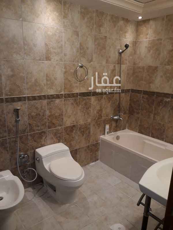 1722874 فيلا للايجار حى البساتين مطبخ راكب تكيف مركزى شارع 25م