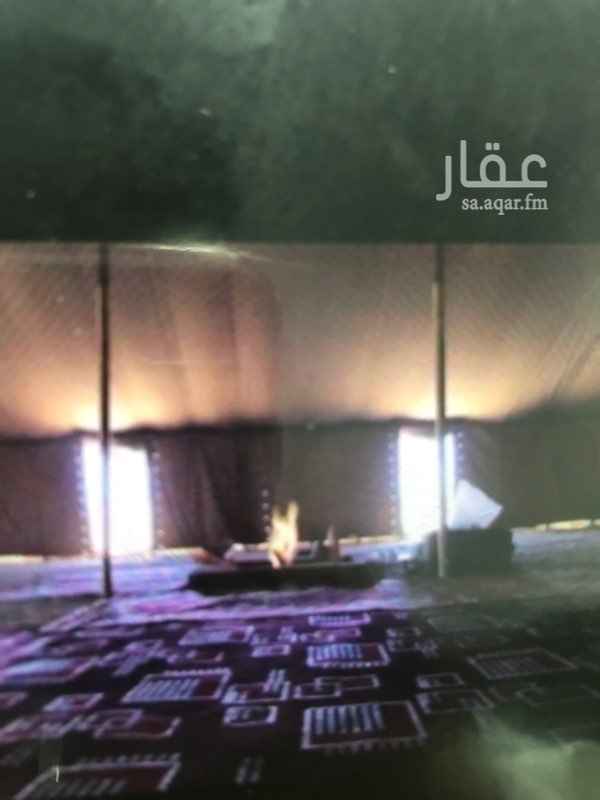 841510 مساحته ١٠٠٠ متر
مكون من ٣ خيام
للرجال والنساء ومطبخ
ودورات مياه