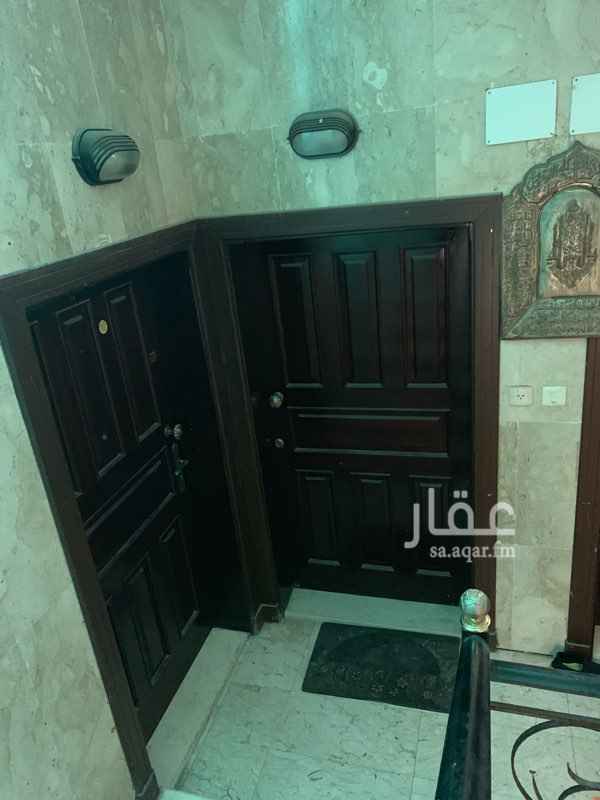 1349605 شقة خمس غرف
ثلاث حمامات
صاله
غرفة غسيل
مدخلين
مطبخ مركب
تشطيب سوبر
