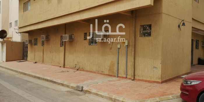 1585659 حي الملز قريب سجن الملز
ممكن فيه تفاوض في السعر الي مليون و600الف علي شور دخلها 10% اجارها 170الف
