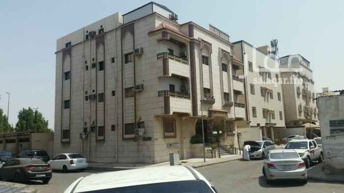1300700 عماره للبيع في حي العزيزيه شارعين
مساحتها 400م
شقتين من من 3 غرف وصاله وحمامين
5 شقق من 4 غرف وصالة
العمارة نظيفة وقريبة من شارع الستين
الدخل 130 الف
مطلوب مليون و650الف