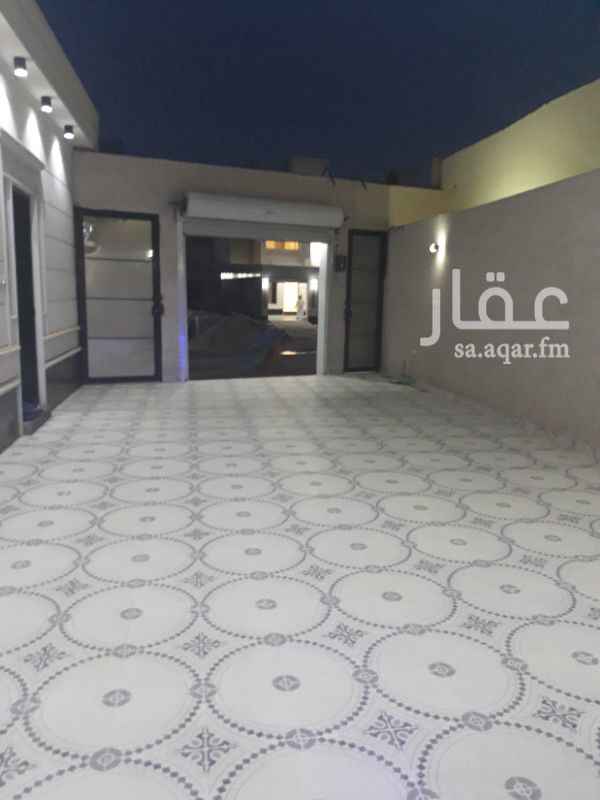 1111890 دور درج داخلي للإيجار شهري الدور الارضي اربع غرف وصاله ومجلس ومقلط وغرفه كبار السن حي الرمال التعمير للاستفسار الاتصال على الرقم التالي 0556263260