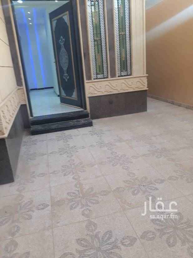 1411649 دور درج داخلي للايجار سنوي ب 40 الف مكون من
مشب وصالتين ومجلس رجال وغرفه كبار السن مطبخ
فوق ثلاث غرف ماستر مع السطح للاستفسار الاتصال على 0556263260