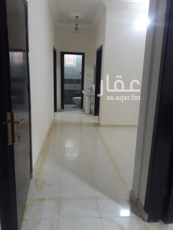 1691426 شقه دور ثاني عداد الكهرباء مستقل في حي الرمال الواحه ب 1000شهري أو سنوي 10000 ثلاث غرف وصاله للاستفسار الرجاء الاتصال على الرقم 0556263260