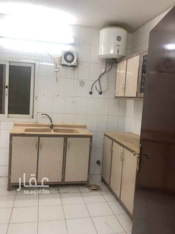 1645806 4غرفه +صاله+مطبخ+دورتين مياه
مطبخ راكب
الموقع حي الازدهار شارع شري