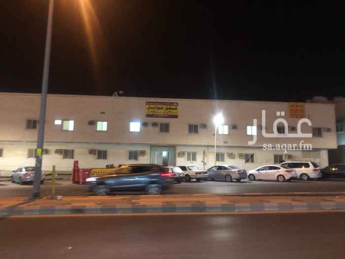 1752716 غرفتين+صاله+مطبخ+دورة مياه
ارضيه شامل مكيفات ومطبخ
تسهيلات في الدفع
يوجد اكثر من شقه
الموقع حي النفل شارع البحر الاحمر