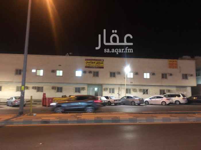 1759065 غرفتين+صاله+مطبخ+دورة مياه
عوايل
الموقع حي النفل شارع البحر الاحمر
شامل مكيفات ومطبخ
تسهيلات في الدفع