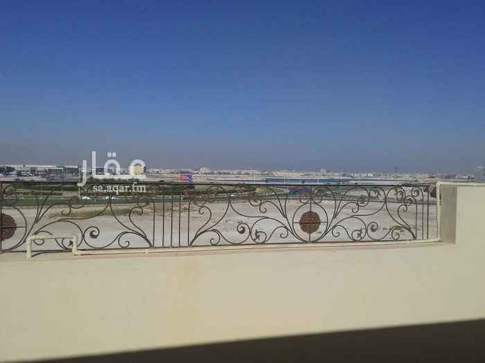 1748486 للبيع شقة دبلكس بحي الجوهرة بكورنيش الدمام
إطلالة مميزة
تتكون من 3ادورا
الدور الاول :
مجلس وغرفة طعام وصالة كبيرة ومطبخ ومستودع ودورة مياه
الدور الثاني :
4غرف نوم منهم غرفة ماستر
الدور الثالث :
غرفتين نوم ماستر و2سطح إطلالة مميزة على الخيج العربي
عمر العقار جديد
السعر 850 ألف