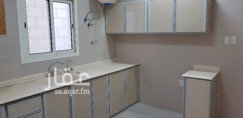 1262546 عمارة 8 شقق للايجار بالكامل
6 شقق مكونة من غرفتين نوم وصالة ومطبخ ومجلس و دورتين مياه
شقتين بالملحق مكونة من غرفة نوم وصالة ودورة مياه
العمارة جديدة
وبالامكان تقسيم الشقة الى شقتين
الشقق الأرضية مع حوش وكراج يتسع لثلاث سيارات
التشطيب سوبر ديلوكس
المطبخ راكب
مجهزة لمكيف سبيلت و مكيف شباك
نوع السكن عوائل
المطلوب 160الف سنوياً
والايجار للعمارة بالكامل
للمفاهمة والاستفسار التواصل على رقم الجوال
العرض مباشر