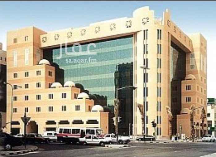 1477657 مكتب مجهز في الدور الاول
"(سعر المتر قابل للتفاوض)"
للتواصل +966 55 646 0222