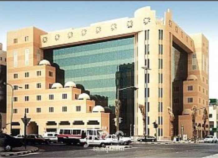 1478410 مكتب مجهز في الدور الاول
"(سعر المتر قابل للتفاوض)"
للتواصل +966 55 646 0222
