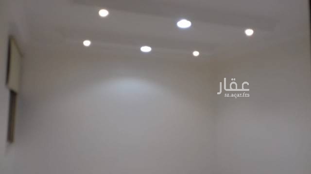 1506492 للايجار شقه في سطح بدون سطح
شق مكون من ٣ غرف وصاله
مطبخ مكيفات راكب
شق حي الندي
شق ممتاز جدا
السعر٢٧ الف