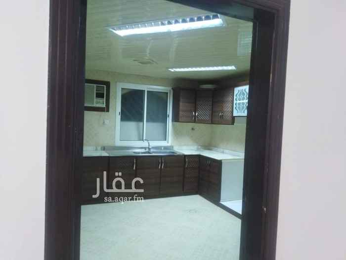 1544191 للايجار دور علوي حي الندى
مكون غرفتين نوم مجلس ومقلط
مطبخ مكيفات راكب
السعر ٤٠ الف
دورممتاز جدا