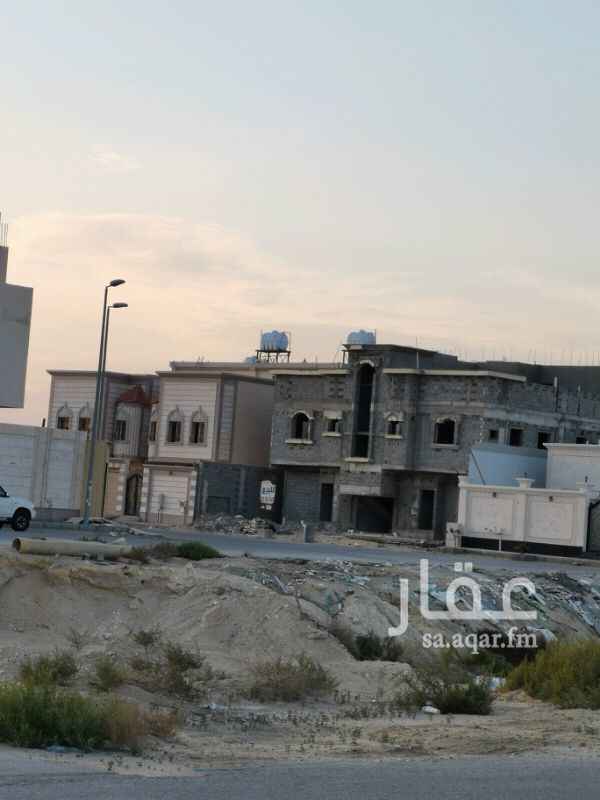 1394183 للبيع عماره عظم
شقق كل شقه 4 غرف ومستودع ومطبخ وصاله بالضاحيه الحي الرابع السادس موقع مميز قريبه من طريق الملك عبدالعزيز وطريق ابو حدريه