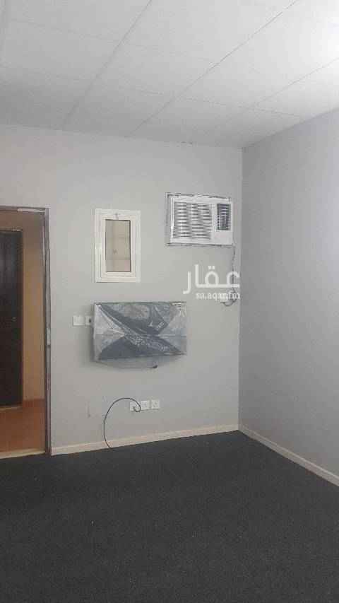 1723505 للإيجار غرف عزاب مؤثثه جدة حي الفروسية ب 950 الشهر
*مواصفات العقار :
على شارعين وارض فضا للمواقف - واجهة المبنى كلادنيج - على الشارع العام منطقة خدمات - يوجد حارس للمبنى وكميرات مراقبة.
*مواصفات الغرفة :
*غرفة بمنافعها ( مطبخ + حمام خاص) دور ارضي المساحه 4*5
مؤثثه ( مكيف + ثلاجة + تلفزيون+دش مركزي+ارضيه مفروشة) ويوجد غرف كبيره بدور الاول بمثل مواصفات الغرف الصغيره بدون شاشه.
*الايجار 950ريال للغرف الصغيره والكبيره شامل الكهرباء +الماء +الصرف الصحي+رسوم العقد + رسوم وزارة الإسكان(إيجار).
