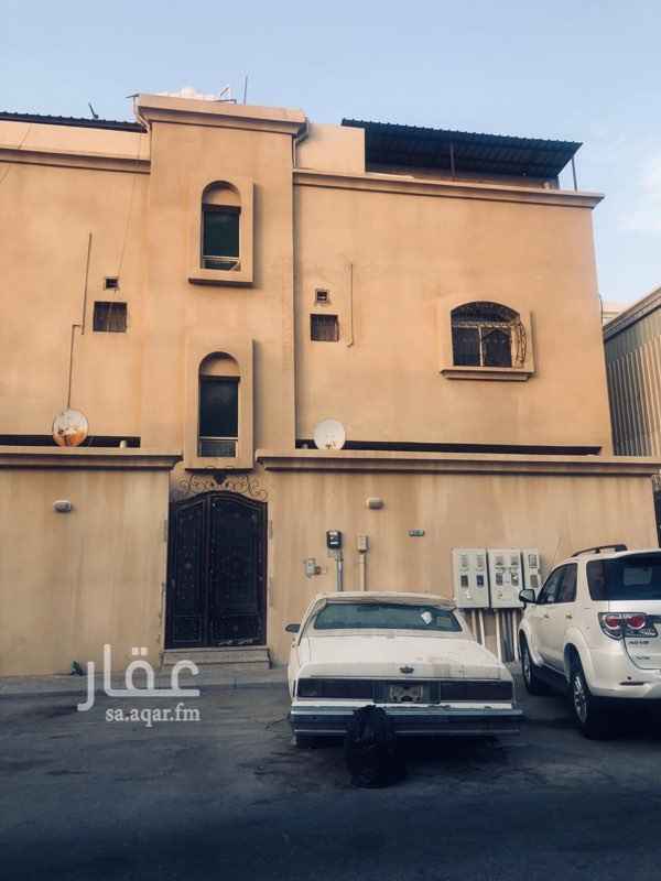1647486 السلام عليكم عماره 5 شقق موجره بالكامل تتكون من 3 غرف ودورتين مياه ومستودع وصاله عمر العقار 11 سنه تقريبا عليها قرض صندوق تقريبا 300 الف تقريبا ويوجد بعا 5 عدادات كهرباء
دخل العماره تقريبا 90 الف كل شقه موجره ب18
للمفاهمه / ابو رامي
جوال او واتساب / 0556606687