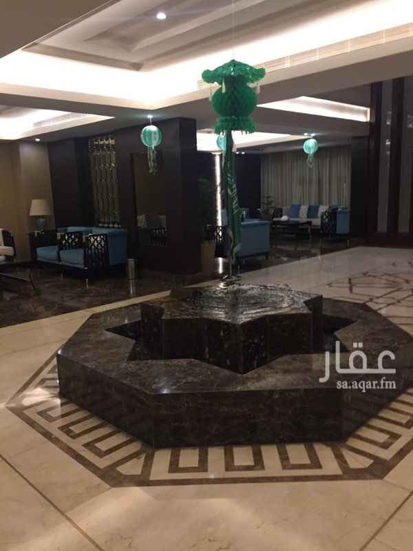 1447717 شقة جديدة للإيجار بمجمع سكينة بالمدينة المنورة
على بعد ثلاثة كيلو وثمانمائة متر من الحرم
المساحة الإجمالية للشقة ٣٠٠ متر
ثلاثة غرف نوم + غرفة خادمة
موقف للسيارة في البدروم
تكييف مركزي سبليت لكامل الشقة
تشطيب فاخر جداً
حراسة أمنية على مدار الساعة
يوجد بالمجمع السكني سوبرماركت، حضانة أطفال ، نادي رياضي بالإضافة الى الحديقة الداخلية
الايجار السنوي 70,000 الف ريال