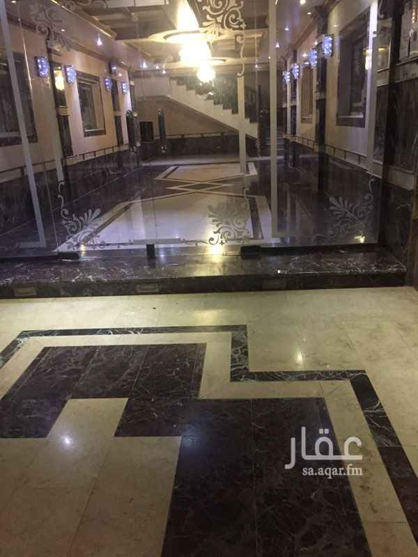 851211 فيلا روف دورين 9 غرف+غرفة مستودع تفتح على المطبخ +غ شغالة+غ سائق+7 دورات مياه+حوش كبير 178م خاص له سواتر من جميع الجهات وكل النوافذ لها رولات (شتر)، والمطبخ مجهز بالكامل بالأجهزة الحديثة،و4صالات منهم صالتان كبيرتان جدا ، مصعدي العمارة يخدمان الدورين ولها موقفين خاصين+ مواقف خارج العمارة مفتوحة ، 3 خزانات واحد أرضي واثنان علويان ، لايوجد بها مشاكل في السباكة والكهرباء والحمدلله، قريبة من سوبر ماركت لولو إضافة إلى ان تفصيلها جداً ممتاز، والعرض من المالك مباشرة .
Email: amrq2020@yahoo.com
