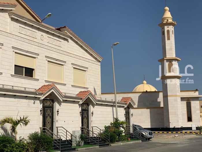1653369 شقة جديدة للايجار السنوي
مكونه من غرفتين وصالة
ودورتين مياه اعزكم الله
مطبخ راكب جديد
يوجد بلكونه في احد الغرف.