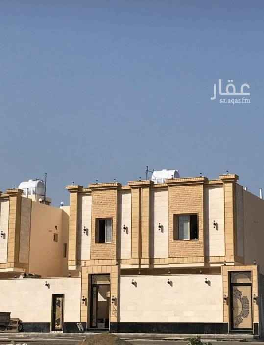 1509788 الرحمانية مخطط السعيد
فيلا دورين مفصولة من الامام متصلة من الخلف بنظام جدار بلك منفصل خاص لكل فيلا
نظام مفتوح راس بلكه كل فله على شارعين المساحة ٣١٧ متر مربع..
المواصفات..
مدخل سيارة + غرفة حارس
الدور الارضي ..
مجلس رجال + مقلط + حمام
مجلس نساء + صاله + مطبخ رئيسي + حمام
الدور الاول ..
غرفة نوم رئيسية + حمام
غرفتين نوم + صالة + مطبخ امريكي + حمام + سطح خلفي يمكن تحويلة لغرفة نوم
البناء تم بمواصفات عاليه تحت اشراف مكتب هندسي ..
ويوجد ضمانات على المبنى من المالك
السعر النهائي 1050000