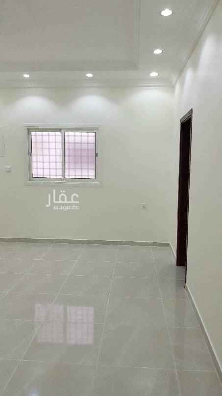 1725671 سقة 5 غرف و صالة و 3 دورات مياه
3غرف 4×5 غرفة النوم بحمام خاص
مجلس 5×5 مقلط 4×5
عمارة جديدة شقة لم تسكن من قبل
بجوال مسجد ماجد الحربي