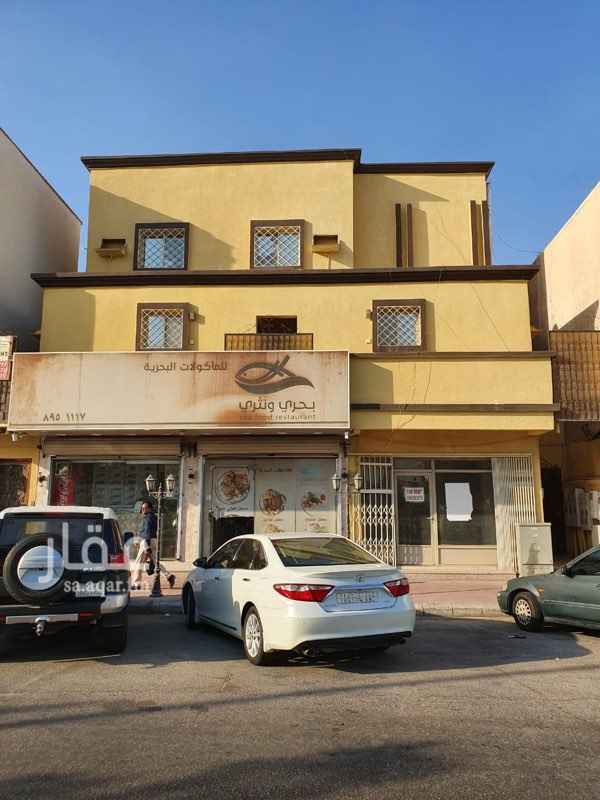 1754937 للبيع عمارة تجارية موقع مميز حي الثقبة
بالشارع الرابع بين شارع حائل وشارع عنيزة
المساحة : 325 متر مربع
5 شقق + معرضين
ثلاث ادوار
الدخل الحالي : ١٣٣ الف ريال
