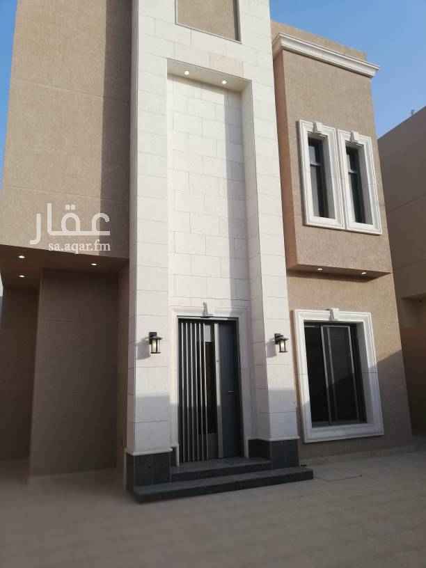 1578355 فيلا للبيع ٣٦٠م درج صاله في حي الياسمين مربع ٢٥ شماليه شارع 15،
تحت الاستقبال بالكامل مع مطبخ وصاله مفتوحة وغرفة سائق مع تكييف مركزي كامل
فوق ٤غرف نوم وصاله و ٤دورات مياه
السطح غرفه خادمه مع غسيل
البيع مليون و٩٠٠ الف انشاء الله الموقع غير صحيح