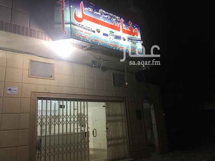 1288647 محل للايجار موقع جدا ممتاز يخدم الحي