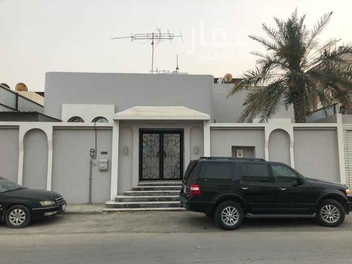 1502597 للبيع بيت بناء شخصصي بحي مخطط 71 أ تم ترميم البيت بالكامل بمواد فخمة وديكورات الرجاء التواصل هاتفياً فقط للزبون الجاد فقط البيت يتكون من حووووش وكراج وثلاث غرف نوم ومجلس ومقلط وفي ملحق البيت نظييييف جداً 0549000965