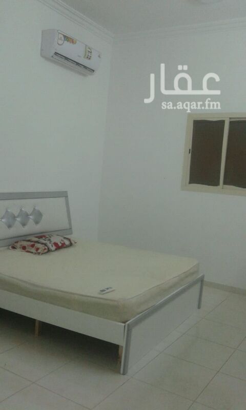 1743671 شقه مفروشة عوايل علي شارع الطاءف المويه عالمالك كهرب عالمستأجر حارس خاص بالعقار لخدمة المستأجرين 24