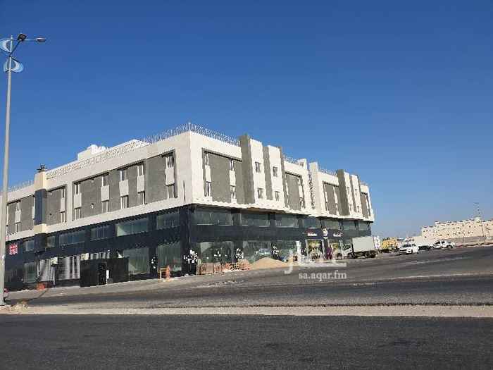 1743060 للايجار بالكامل عمارتين بمدخلين وممكن ايجار عمارة واحدة فقط بالكامل عبارة عن ٤٤ شقة للعمارتين
كل شقة غرفتين نوم وصالة ودورتين مياه ومطبخ
يوجد مواقف تحت المبنى
يتوفر مصاعد لكل مبنى
يتوفر نظام السلامة والحريق
يوجد محلات تجارية خدمات للمبنى
سيتم تركيب مطابخ وعدد ٤ مكيفات اسبليت لكل شقة
معدل ايجار الشقة ٢٤ الف ريال
ممكن تاجيره بدون مكيفات وبدون مطبخ بسعر ٢٠ الف للشقة
المبنى جديد
ممكن تأثيث المبنى وتأجيره بالكامل
ممكن تاجير مبنى خاص للعزاب ومبنى خاص للعوائل