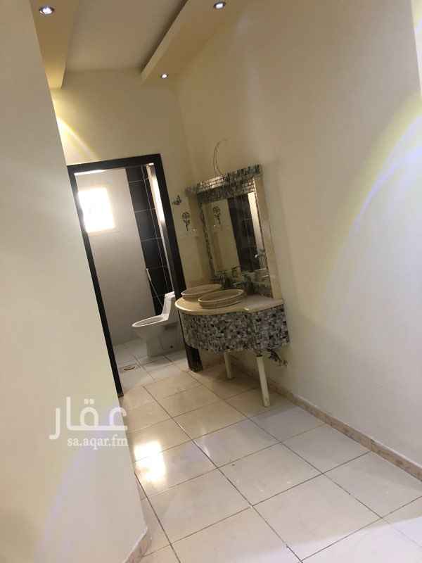 1352775 ٣ غرف ٣ دورات مياه ١صاله ١ مطبخ ١ مستودع الشقه في الدور الثاني