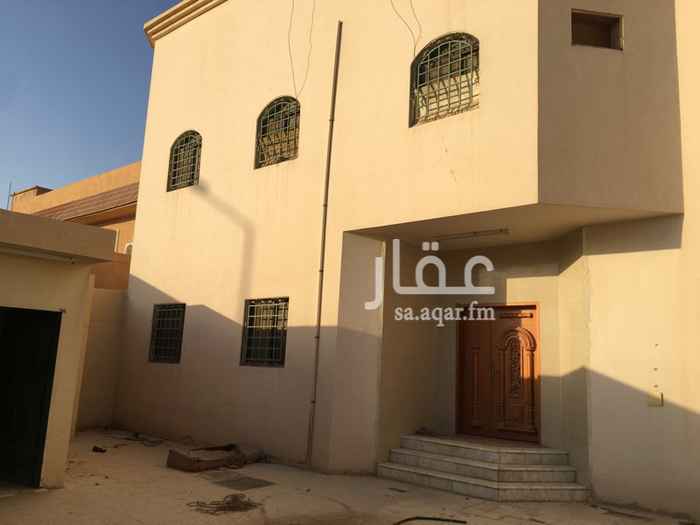 1765042 دور و ثلاث شقق. العماره في ارقى المواقع في حي النهضة و قريبة جدا من مسجد سيدنا عمر بن الخطاب. الموقع رائع و سعر المتر فيه يصل الى ٢٠٠٠ ريال. . السعر قابل للتفاوض الجاد. البيع مستعجل