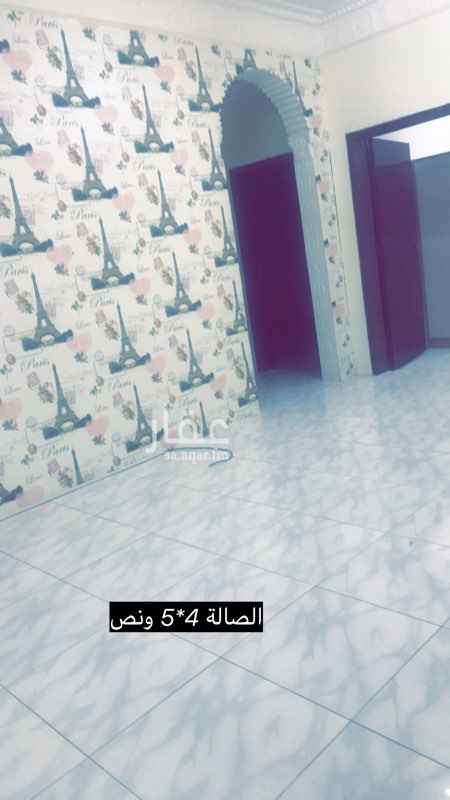 1554223 شقة للايجار حي بدر 91 4غرف وصالة ومطبخ راكب جديد ودورتين مياه