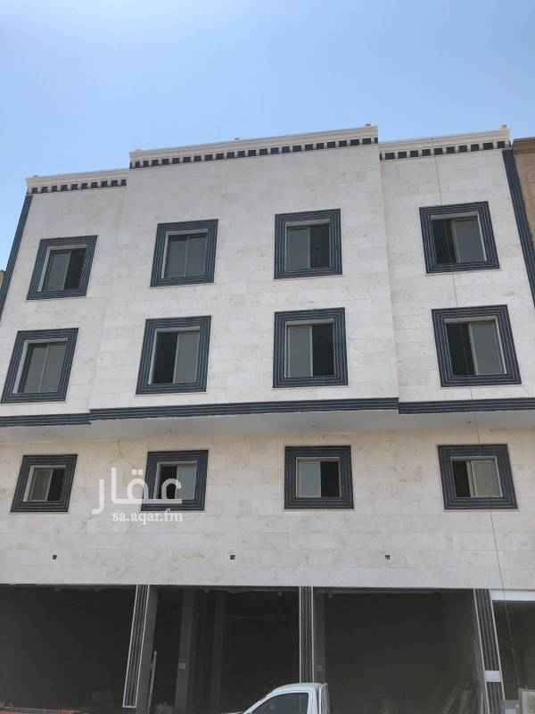 1631191 للايجار محلات دور كامل مرخصة في الثقبة شارع الرياض تقاطع 19/20
0556896586