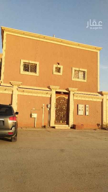 1559749 شقه معى سطح مكونه من ٤غرف وصاله دورتين مياه ومطبخ
ملحق سطح خاص