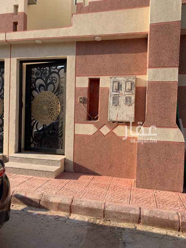 1297351 شقه دور اول جديد لم تسكن من قبل خلف فله مدخلين غرفتين نوم وصاله ومجلس ودورتين مياه ومطبخ ///سداد الاجر بالشهر او بسنه