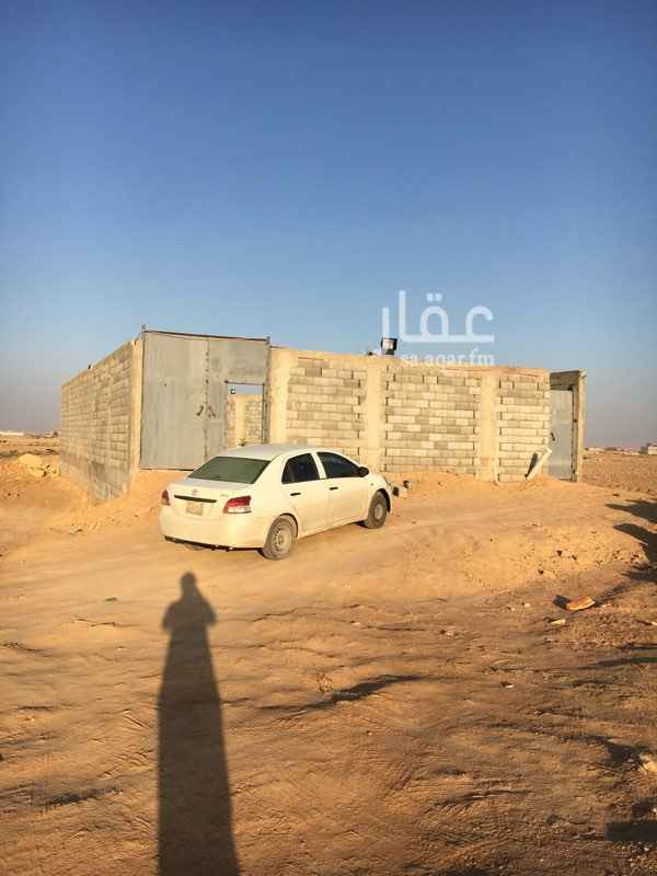1286380 للبيع استراحه بمخطط الذهبي خلف شاليهات هولدن وجنبها شاليهات كثيره وقريبه من الخط السريع المخطط الذهبي 2745/ا رقم القطعه 10998 الاستراحه يوجد بها خران مساحة 5 في 3/30 والبياره 4في 3 ويوجود دورة مياه وغرفه مصندقه وعازل مساحة 4 في 4 ارتفاع الحوش 4 م