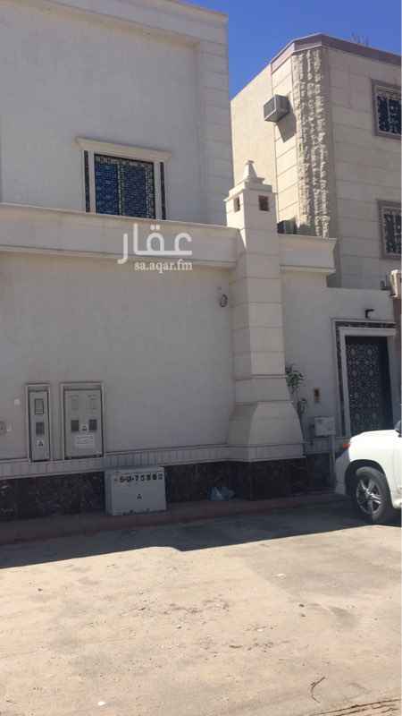 1554921 قة للايجار مكون من :
مجلس 7*4،50
صالة 4*4*4,50
غرفتين 4*4
مطبخ 4*4،50
دورتين مياة
للعرسان. عمر العقار اقل من سنه