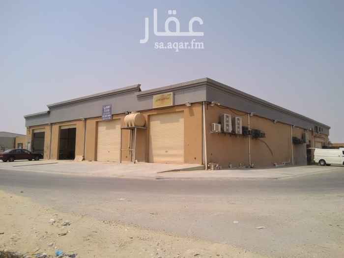 1738673 مستودع للإيجار مساحة 161 متر مربع
يوجد به نظام حريق متكامل ( رشاشات ومضخة حريق وكاشف دخان و اوحة تحكم ) ومعتمد من الدفاع المدني
اعلى مواصفات البناء