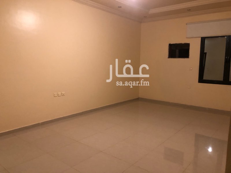 1585527 ٥ غرف وصاله و ٤ حمامات وغرفة شغاله المبنى عباره عن ٣ شقق في كل دور شقه