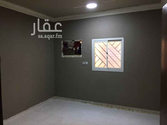 1653883 غرفه عزاب بحمام مشترك غير مؤثثه شامل المويه والكهرباء وسعي المكتب مجانا كما يوجد ب٨٥٠ ريال شهري غرفه حمام خاص للمفاهمه ٠٥٥٧٤١١٥٤٩ كما يوجد غرف تبداء من ٥٥٠ ريال باماكن اخري
