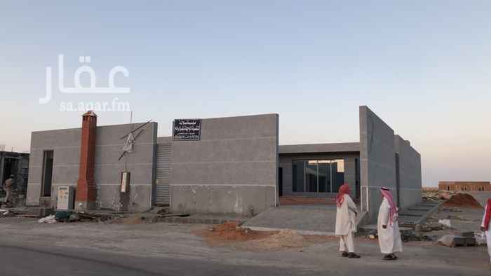 1512771 شلية للبيع مكون من مجلس وصالة ومطبخ وغرفة نوم. وغرفة خارجية. الشلية على السوم.