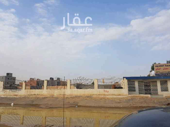1234089 حوش ايجار على طربق الملك عبدالعزيز بحي الامانه