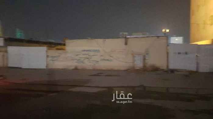 1550199 السلام عليكم
للايجار ارض مسورة في حي الامانة شمال الرياض مساحة ٨٨٥ م شارع ٣٠ تجاري جنوبي يوجد بها خزان وبيارة وبعض الغرف .. تصلح مستودع او استراحات او محلات .. المطلوب ١٠٠٠٠٠ ريال (قابل للتفاوض)
وشكراً