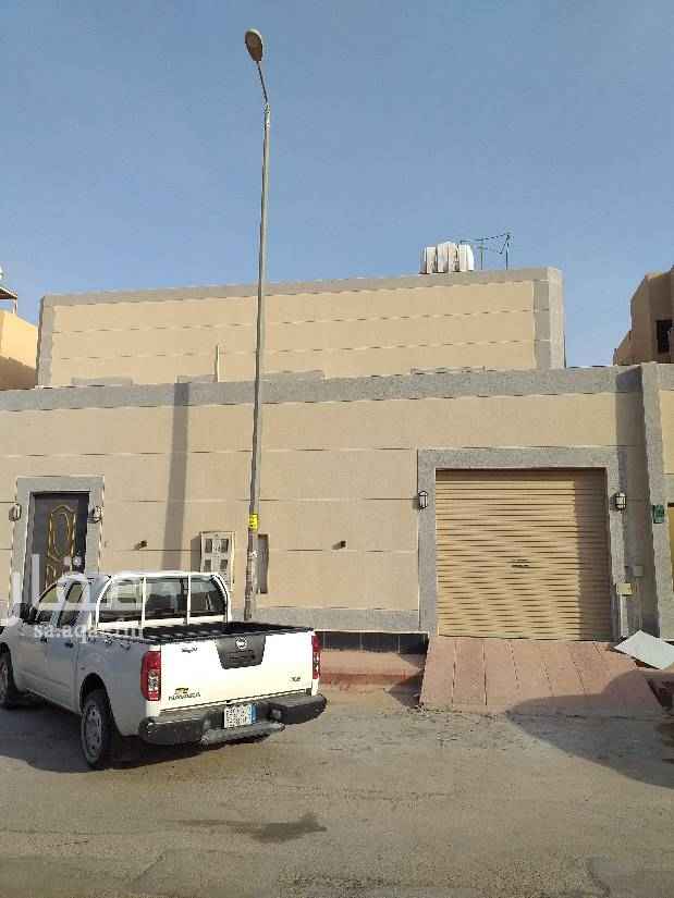1756353 حي الملك فيصل شارع ابوعشار شقة عوائل فاخرة مكونة من ٣ غرف وصالة و مطبخ و٢حمام .مجدده بالكامل إيجار شهري ١٦٠٠ريال والماء ٥٠٠ ريال للسنة.
شركة الطيف العقارية ٠٥٥٧٦١١٨١١