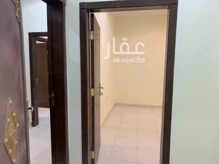 1762082 شقه بحي القيروان شمال طريق الملك سلمان غرب طريق محمد بن سلمان فيها مجلس ومقلط وصاله وغرفتين نوم ومطبخ (المكيفات غير راكبه والمطبخ غير راكب ) ايجار سنوي 28000
#مؤسسة_واجهة_بيتي_للعقارات ج0557622192-0568137573 ملاحظة:
يمنع الوسطاء والمسوقين العقاريين