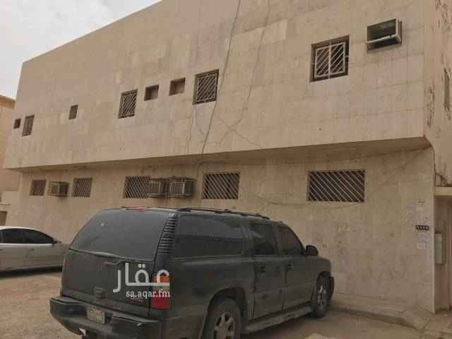 1534016 عماره تجاريه.بها ست شقق وملحق مؤجره بالكامل.شقتين ٤ غرف وصاله.واربع شقق ٣ غرف وصاله.
الايجار السنوي ١١٠٠٠٠ريال