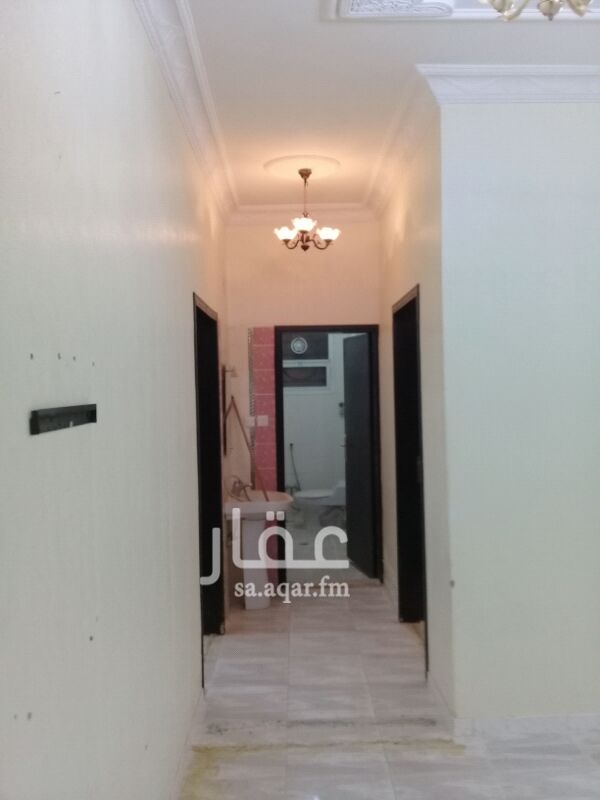 1541221 شقة مستخدمة نظيفة غرفتين نوم +صالة+مطبخ +مجلس...مدخلين دور علوي كهرباء مستقل مويا واصل للإيجار شهري وسنوي .مخطط سحاب .خلف تموينات نوال..للتواصل
0537074045