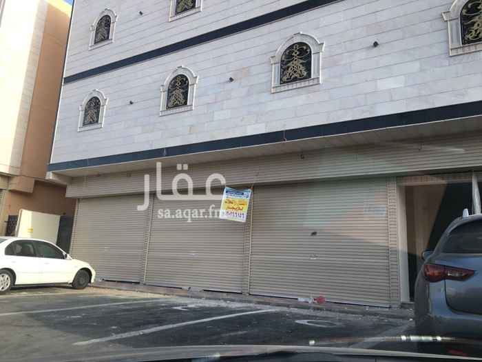 1364469 محلات للايجار على شارع سلمان الفارسي بعد مركز دبي قبل بقالة الاطلال المساحه ١٣٠متر وللتواصل والتفاهم حول الايجار الرجاء الاتصال عاى الجوال رقم ٠٥٥ ٥٥٤ ٢١٣٨
